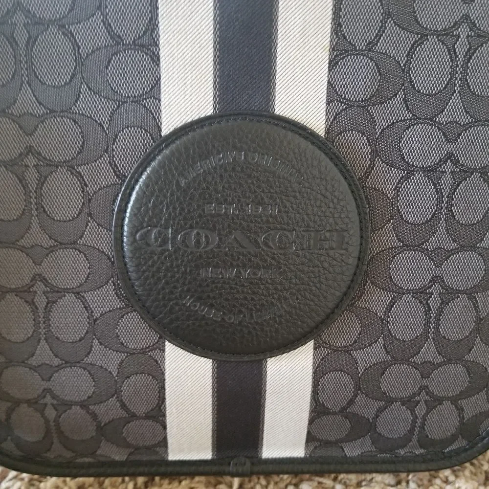 Coach dempsey crossbody